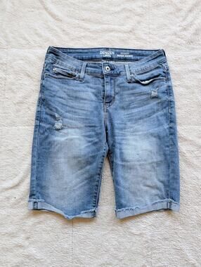 Levis Denizen Modern Skinny Shorts